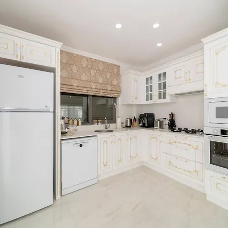 Luxury In A Peaceful Neighborhood With Pool فيلة