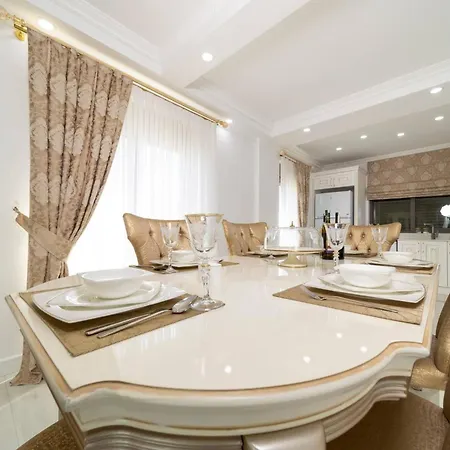 Vila Luxury In A Peaceful Neighborhood With Pool *