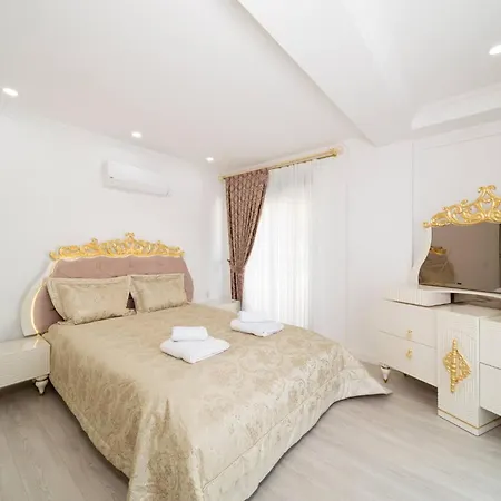 Luxury In A Peaceful Neighborhood With Pool Villa *