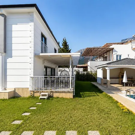 Luxury In A Peaceful Neighborhood With Pool Villa *